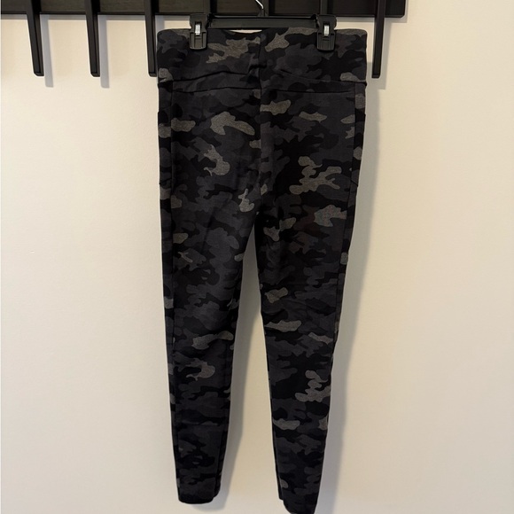 CAbi ATC Camo Leggings #3931 - Picture 6 of 8